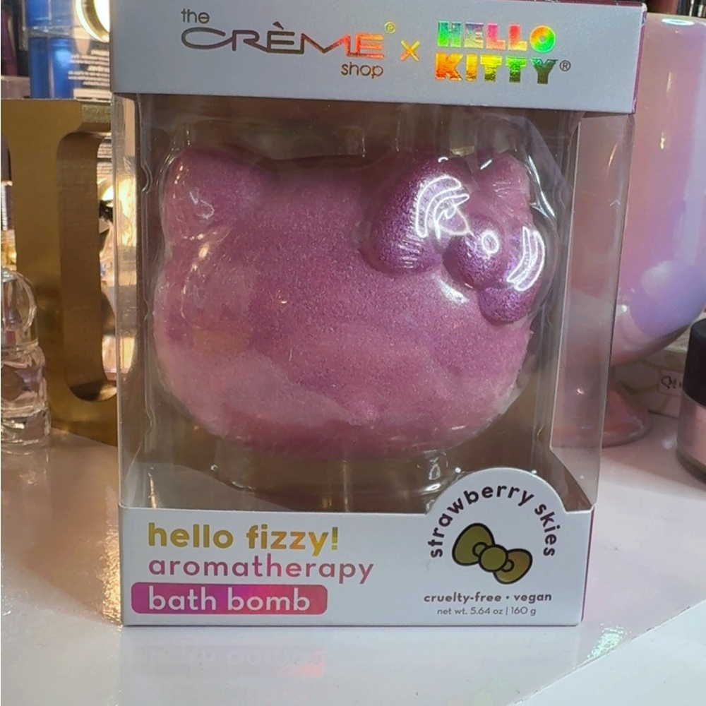 x Hello Kitty Pink Bath Bomb